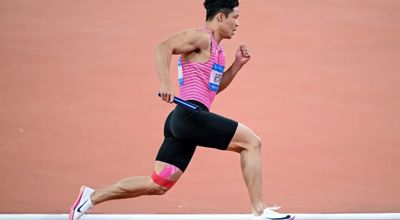 苏炳添谢幕，致敬“亚洲飞人”